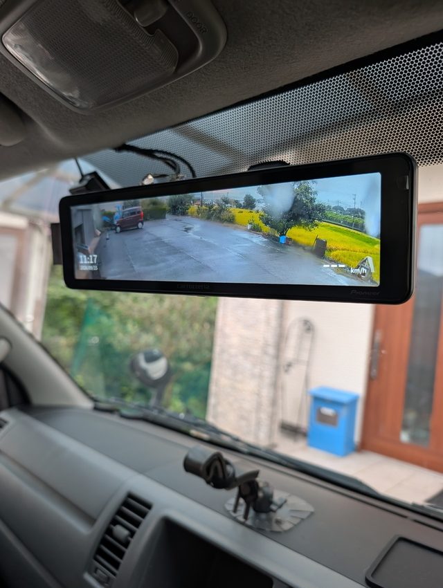 🚐 わんこ号づくり｜今度は自分たちで！走行充電とドラレコを取り付けました